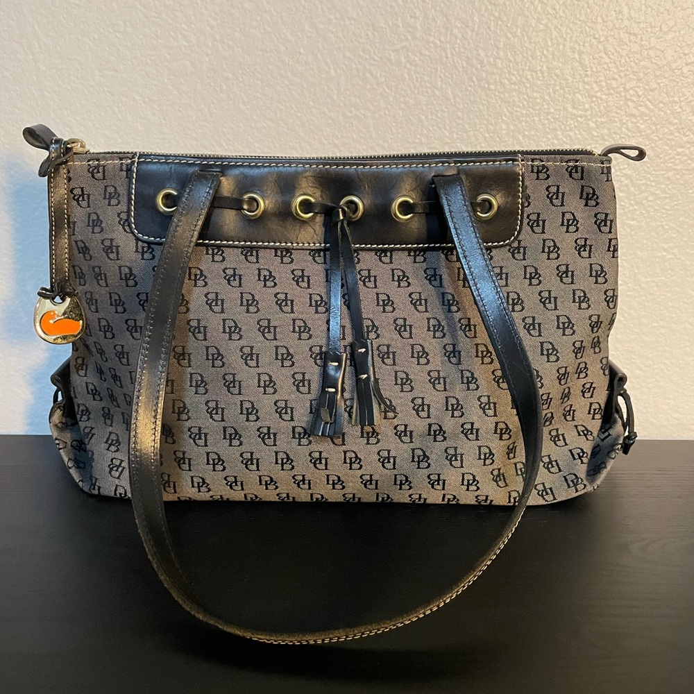 Dooney & Bourke Gray Monogram Tote Bag, Wallet and Coin Purse